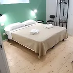 Homestay Casa Ribes Rooms, L'angolo Tranquillo Alle Porte Della Citta *